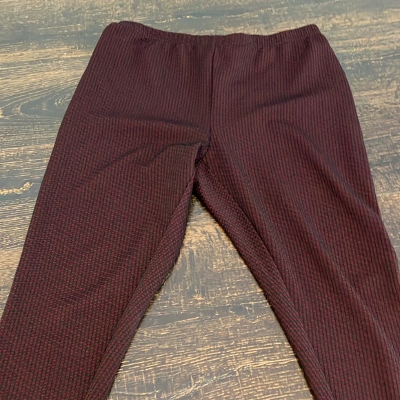 Love & Legend | Burgandy & Black high rise leggings - Picture 8 of 9
